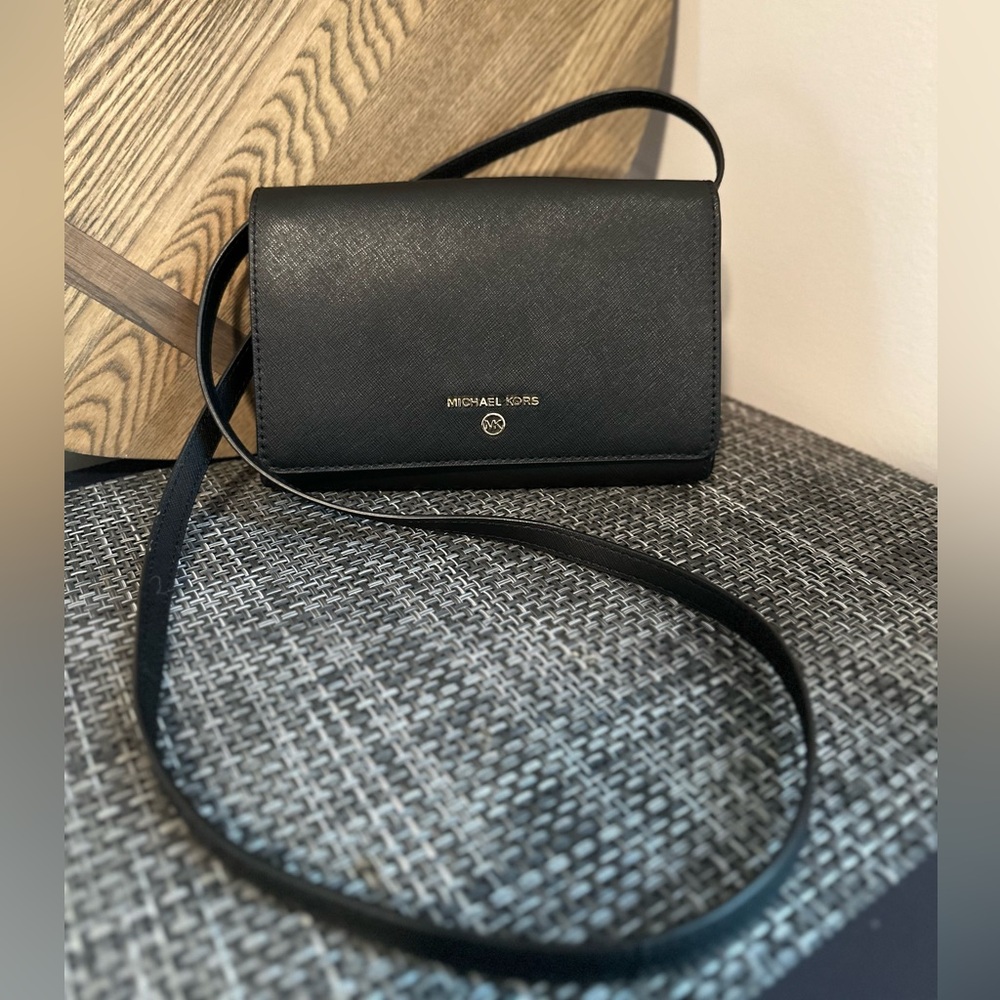 MICHAEL KORS Jet Set Charm LG MF XBODY CLUTCH LEATHER Black - Picture 7 of 13